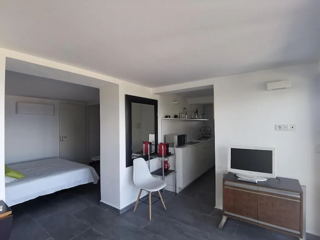 Rez De Villa Vue Mer Et Sa Piscine Privative A Debordement Saint-Peïre-sur-Mer
